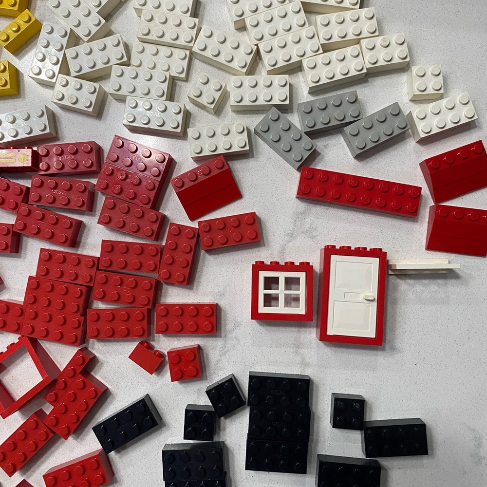 Vintage Lego tote and Lego piece lot from 1990’s - Picture 10 of 15